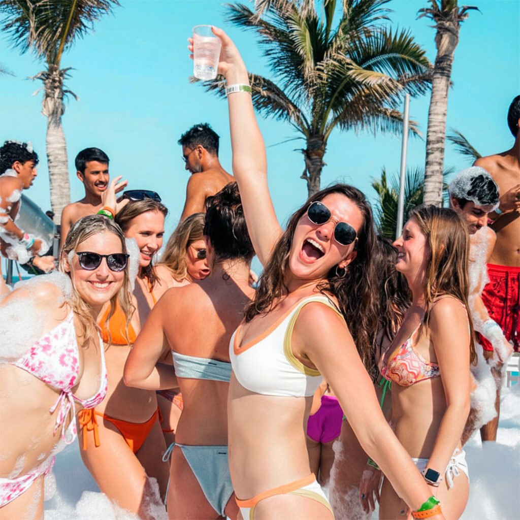 viaje-de-graduacion-oasis-cancun-poes