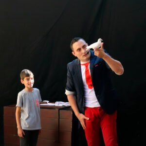experiencia-escenica-magia-interactiva-poes